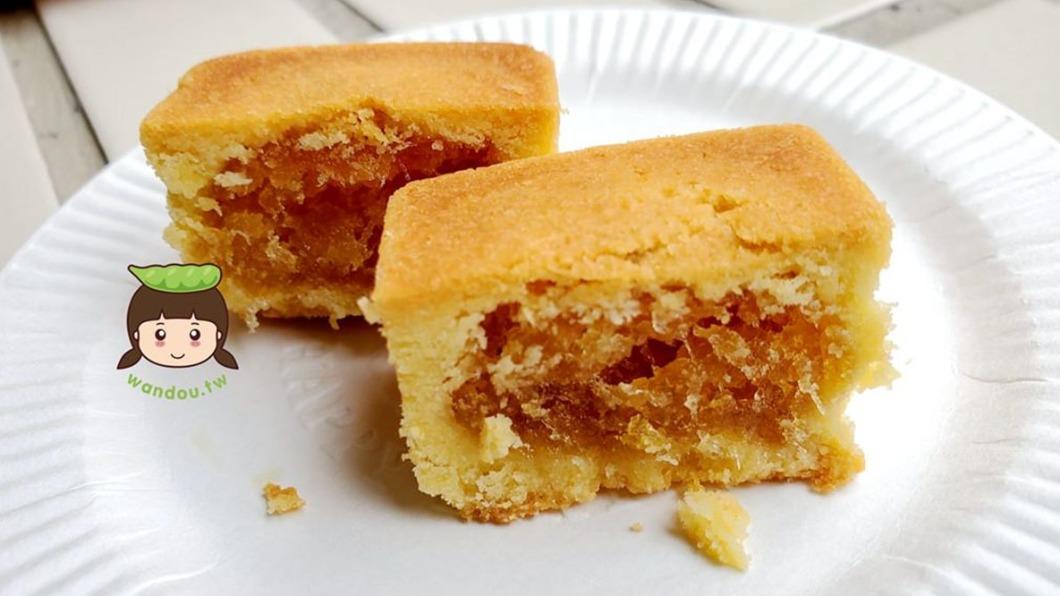 除了傳統用料冬瓜醬汁外，內餡還加入真正的鳳梨。（圖／豌豆自遊自在美食趣提供）