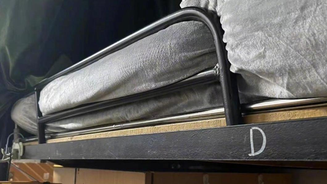 宿舍上舖熟睡!女大生下秒摔死 母怒揭護欄高度:幾乎隱形