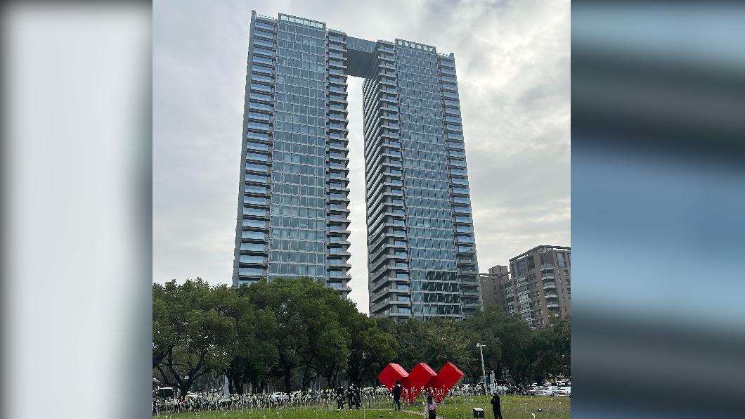 台中十大豪宅七期占9席 國美館「由鉅大恆」成唯一例外