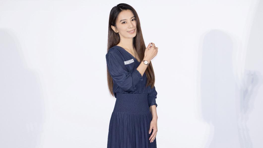 蔡依林「三點全露」戰袍太辣! 田馥甄2字激讚認了想挑戰