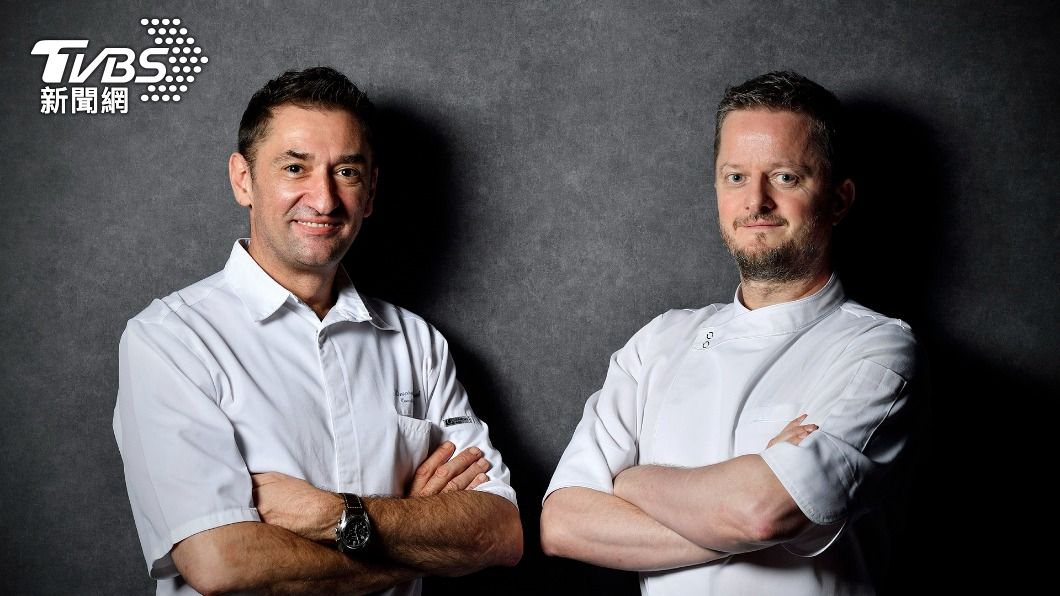 行政總主廚Chef David Chauveau(右)、甜點主廚Chef Delcourt Laurent(左)。(圖/御盟集團提供)