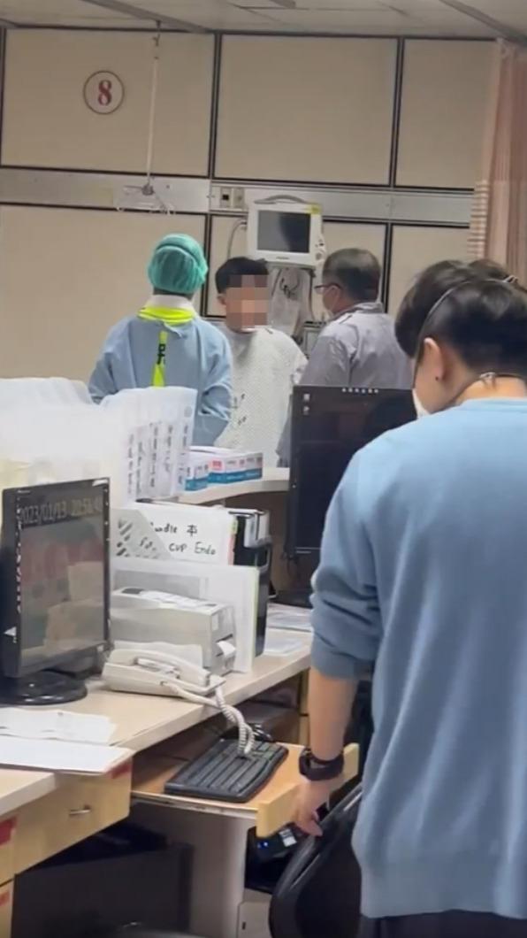男子嗆醫護,一度要動手。(圖/翻攝自爆料公社)