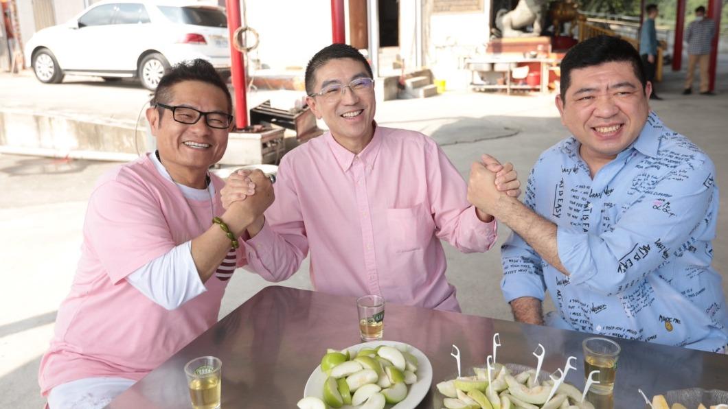 基隆市長謝國樑期盼過完農曆年後,邀舜哥擇日來為市府相關單位上課,同時交流彼此想法。 (圖/基隆市政府提供)