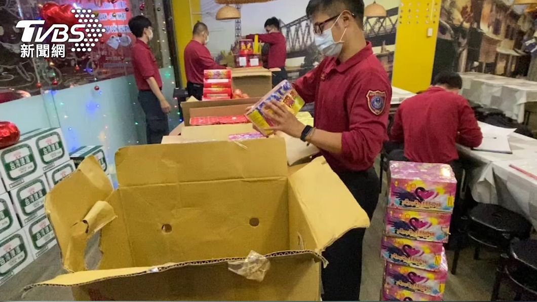 嚇人! 越南小吃店查獲166公斤爆竹 罰30萬