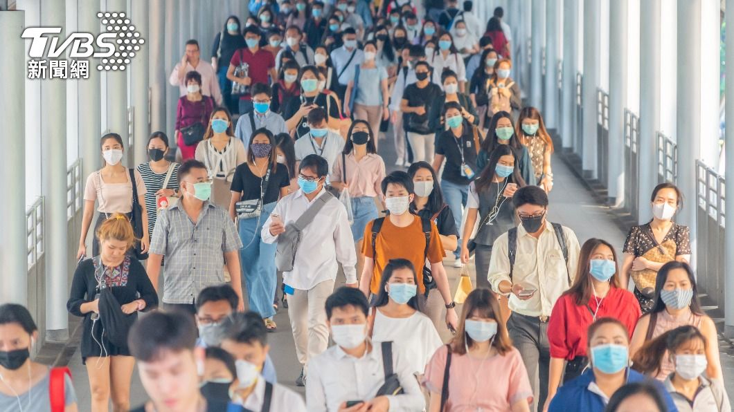 室內戴口罩是不是很麻煩?他曝最大困擾 網友反應兩極