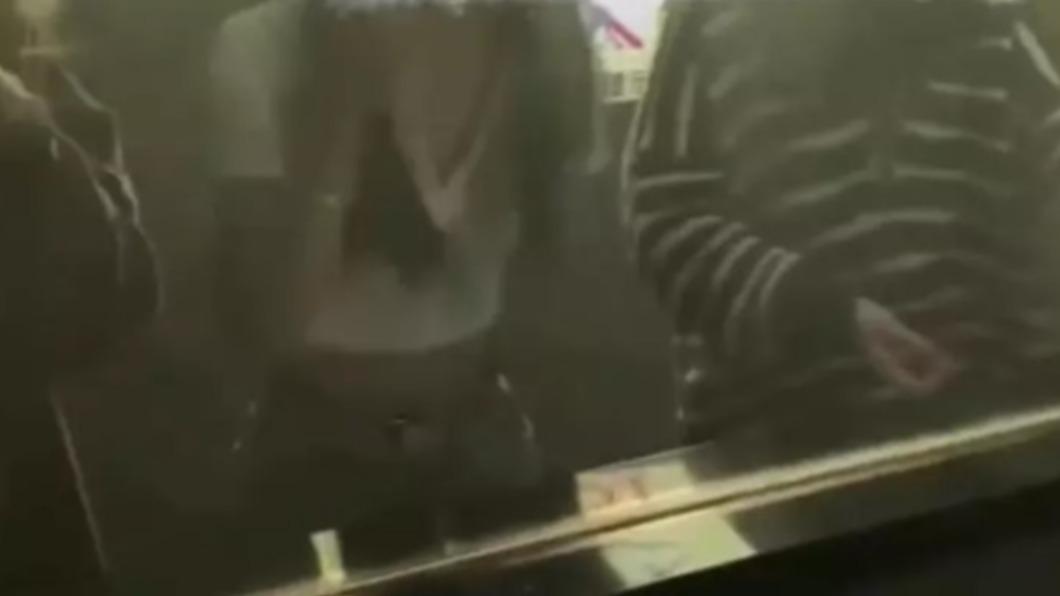 酒吧女廁爆裝透視鏡!整排辣妹被看光 陸當局證實:調查中