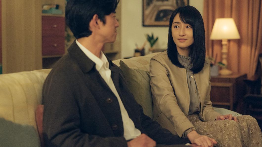 吳慷仁（左）、柯佳嬿（右）在《模仿犯》中是一對前男女朋友（圖／Netflix）