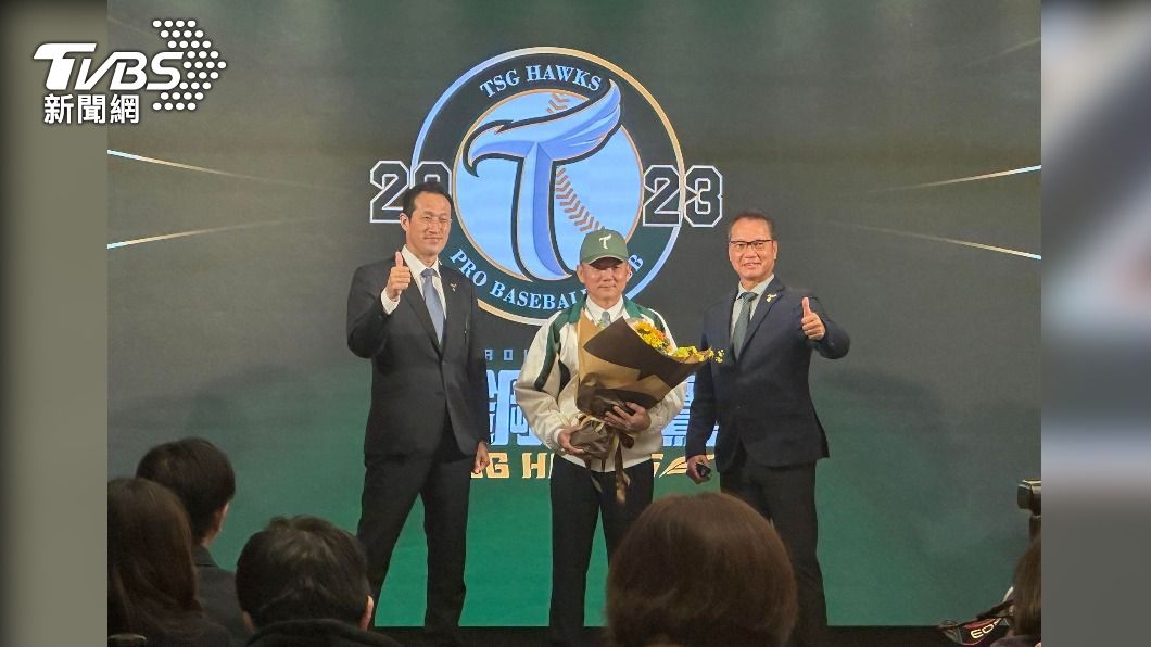 洪一中接任台鋼雄鷹總教練。（圖／記者張良瑜攝）