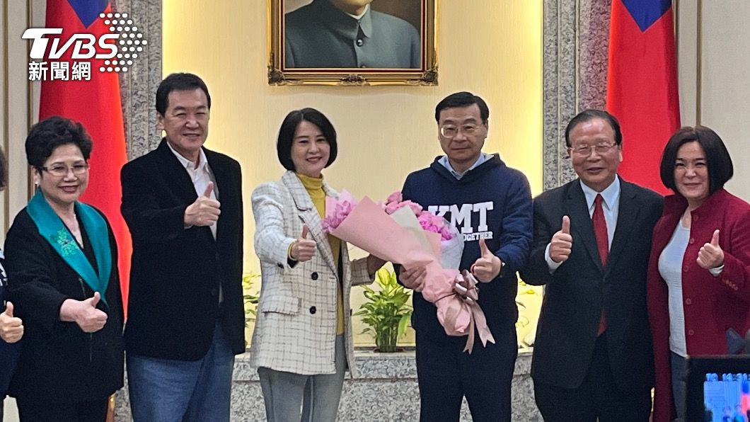 首次立委簽到!王鴻薇就戰鬥位置 蓄勢待發最想做這件事