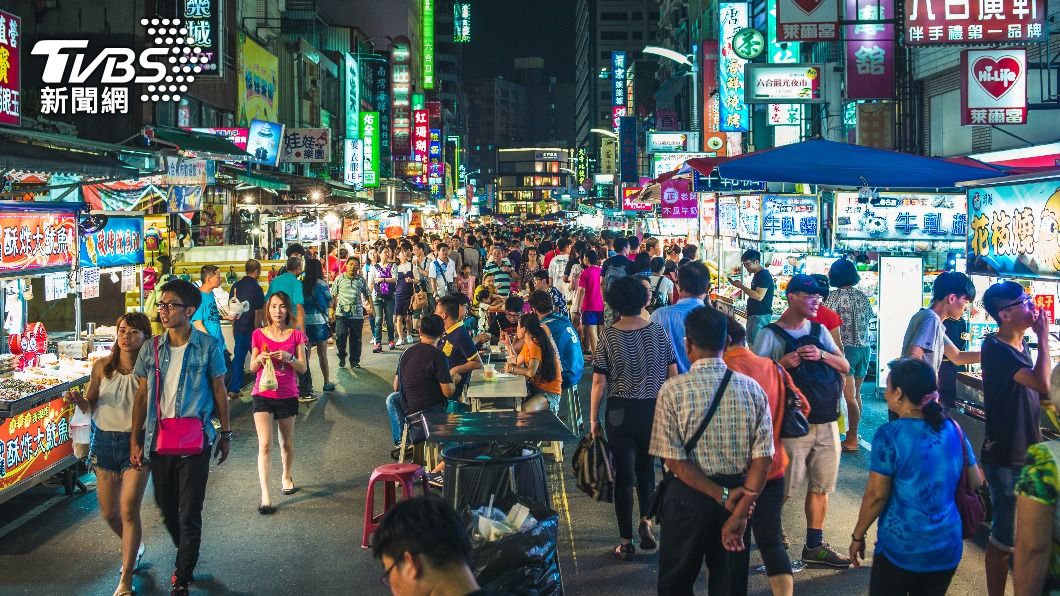不少網友指出台灣到處都人擠人。(示意圖/shutterstock達志影像)