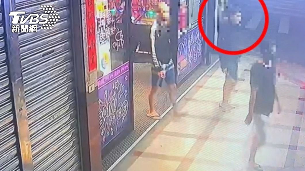 莊姓員工涉嫌與3名常客作弊,事後遭強押、凌虐還被逼簽本票 。(圖/TVBS)
