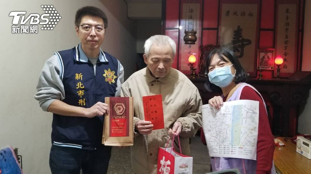 新北打詐隊去年阻詐逾5億 偕企業關懷銀髮族宣導防詐知識
