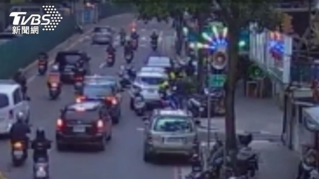 警方獲報到場處理。(圖/TVBS)