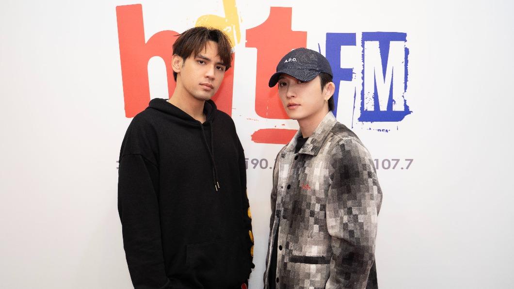 陳零九、邱鋒澤組成的「九澤CP」歌曲〈偷走你的心〉奪冠。（圖／Hit Fm聯播網提供）