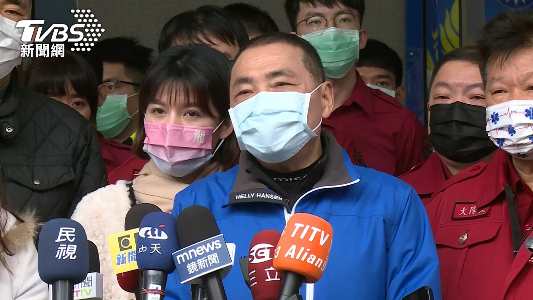 陳建仁、林佳龍傳接正副閣揆 侯友宜:會給他滿滿祝福