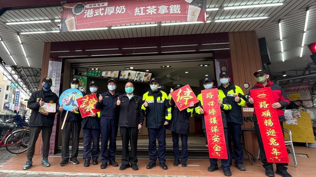 春節連假澎湖現人潮車流 警方疏導交通過好年