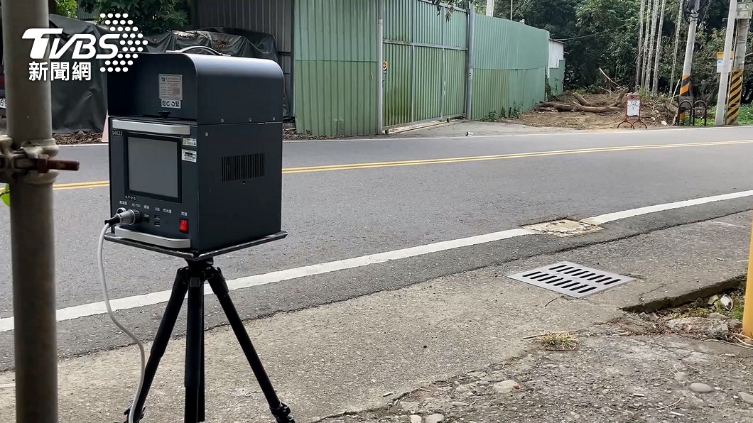 不小心就犯！他開車違「交通新規」　秒噴萬元、牌照慘遭扣半年