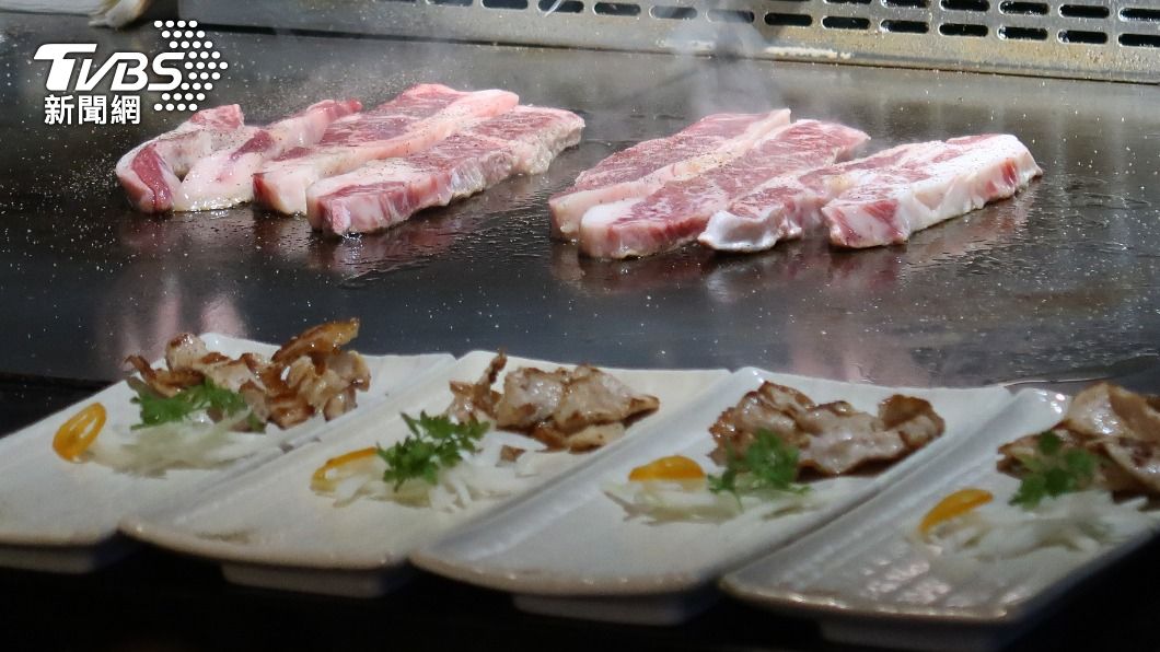 若想要小酌一杯,同時也能吃飽,楊植斗介紹,位在大安區巷內的「大真鐵板燒」,是一間創意鐵板燒結合酒的餐廳。(圖/林至柔攝)