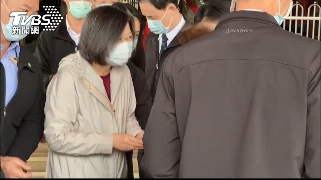 慰勉586旅聯兵營 蔡總統:訓練愈貼近實戰愈能自衛