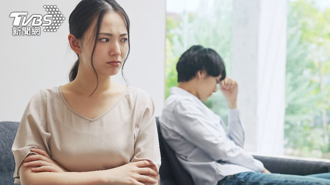 原PO請老公幫忙說話,對方卻成「豬隊友」。(示意圖/shutterstock達志影像)