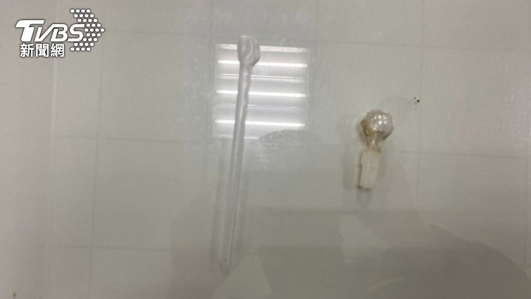 警方查扣安非他命吸食器。（圖／TVBS）