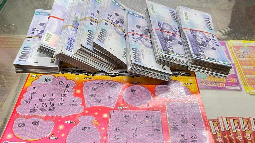 6天2度刮出百萬!財神眷顧台東彩券行 老闆豪掏現金直接給