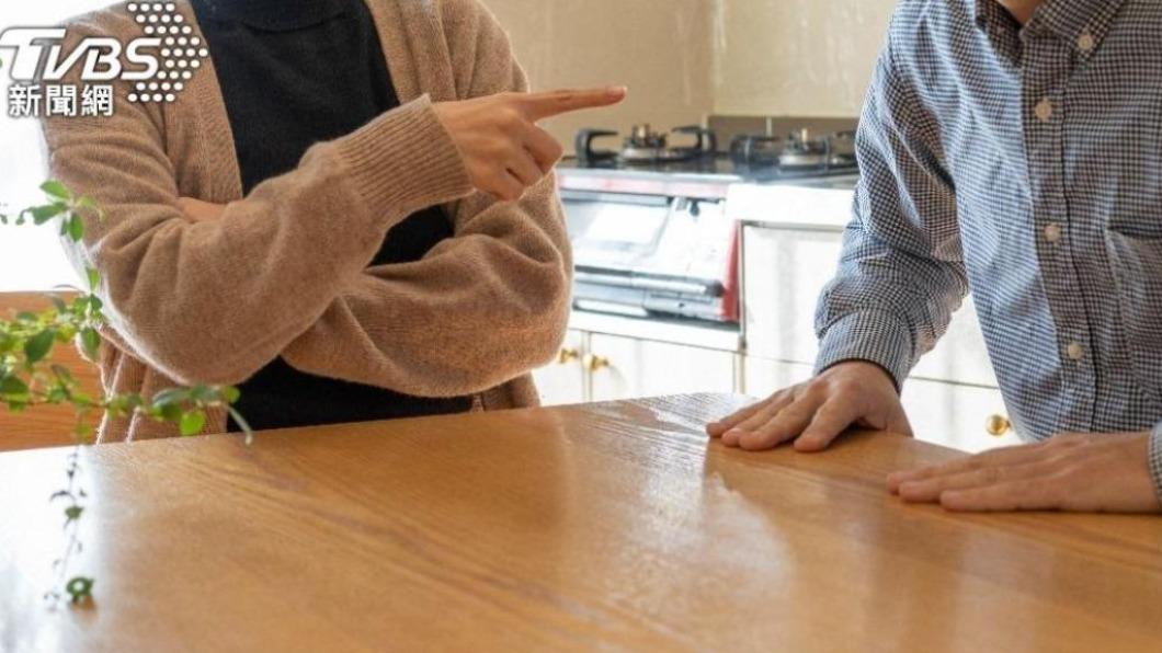 婚後首過年要上班!人妻急衝回婆家 尪1原因不給吃飯