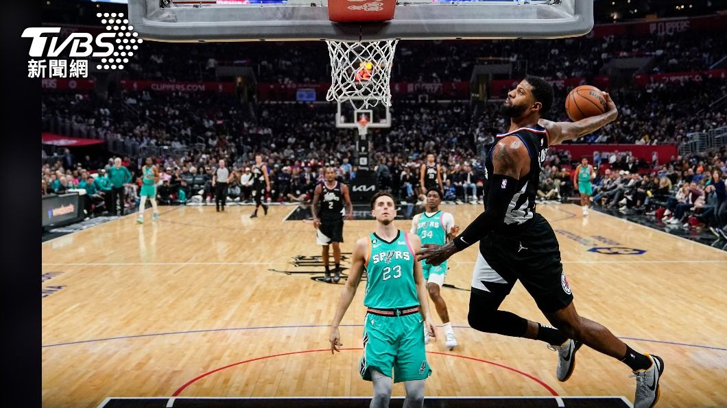 NBA/快艇雙槍復活!合砍62分大勝馬刺 笑納四連勝