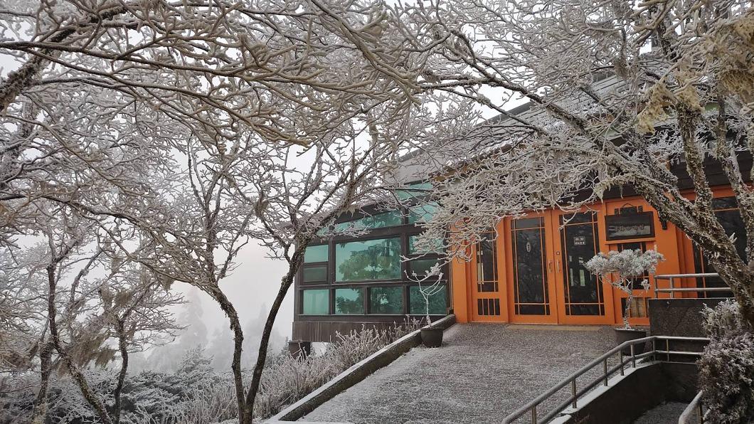 美翻!春節第二波寒流來襲 宜蘭太平山再現霧淞雪白美景
