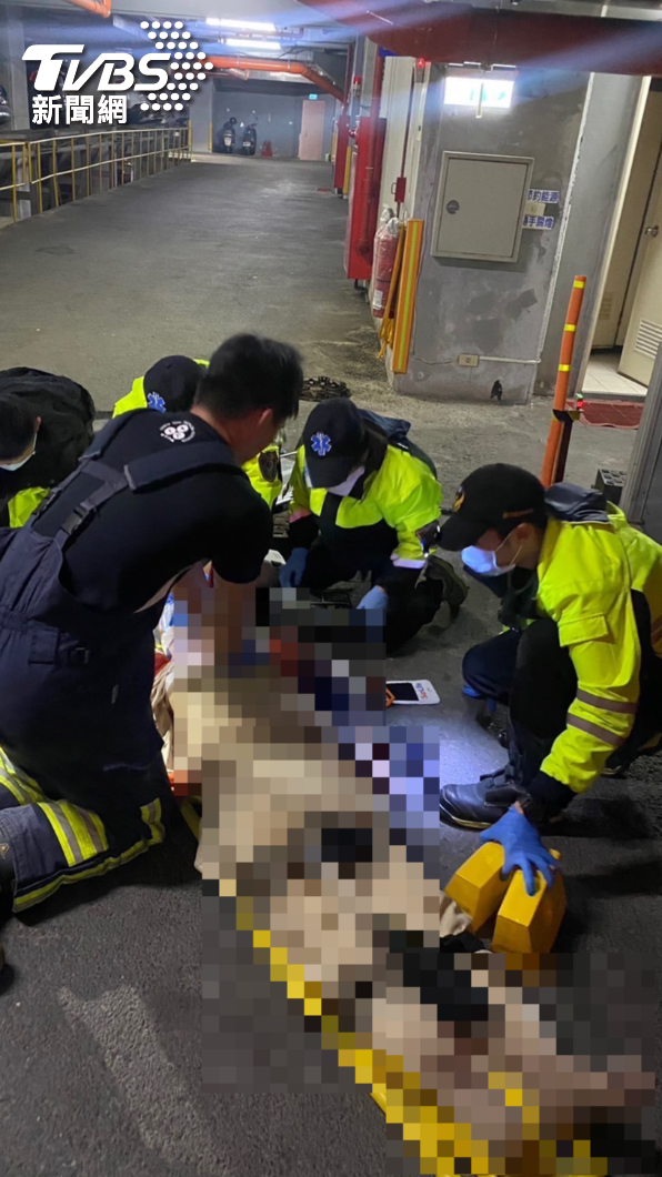 老翁一度失去呼吸心跳,送醫搶救後宣告不治。(圖/TVBS)