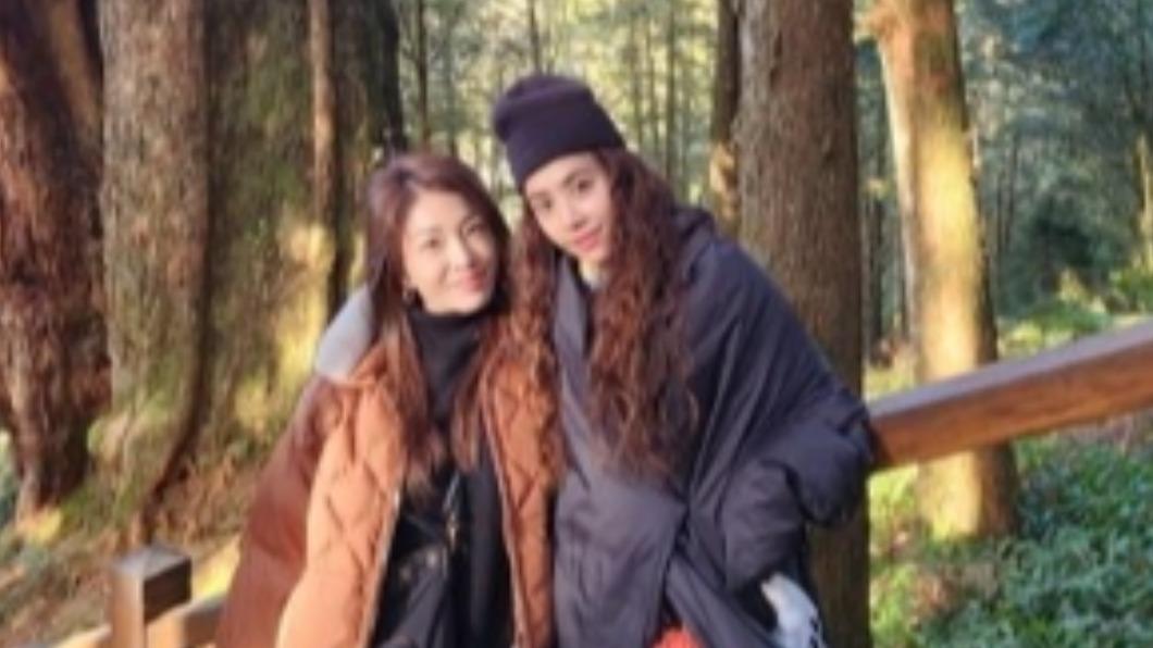 野生蔡依林現蹤阿里山走春！泳池畔看日出曝美照