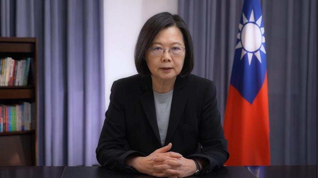 「政府團隊已全面檢討」　蔡英文拜託僑胞繼續支持政府