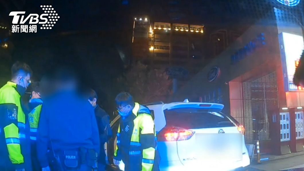 這男人有狠! 前任逼現任拿爆竹 炸斷3根手指