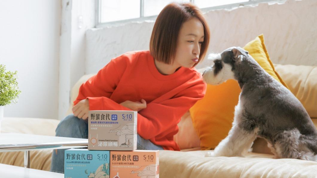 潘慧如自創寵物保健品品牌。(圖/球狀星團娛樂公司提供)