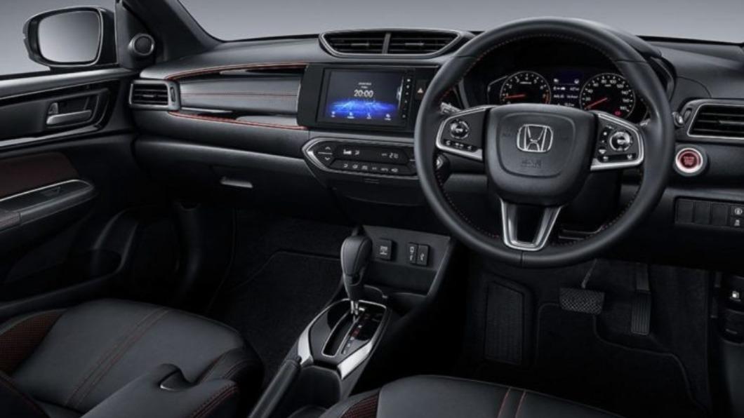 WR-V整體內裝配置與上世代Honda車款比較接近,定位較親民。(圖/Toyota提供)
