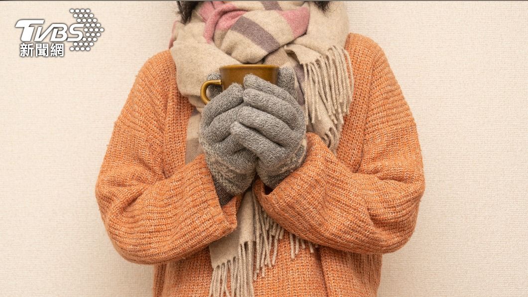 女生更怕冷!醫揭「4主因」 研究:手掌溫度比男性低2℃