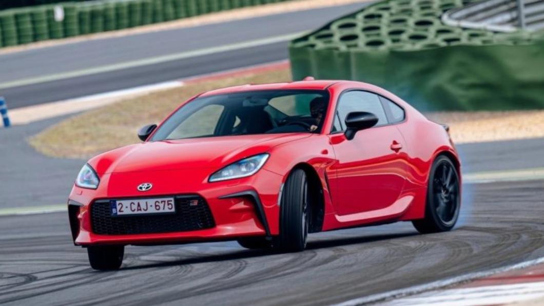 新款GR86是Toyota所推出的後輪驅動小跑車,車上搭載2.4升水平對臥自然進氣引擎。(圖/Toyota提供)