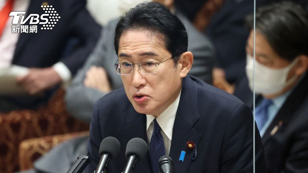 拿政治獻金去觀光？　日媒曝岸田父子爆買125萬元土產