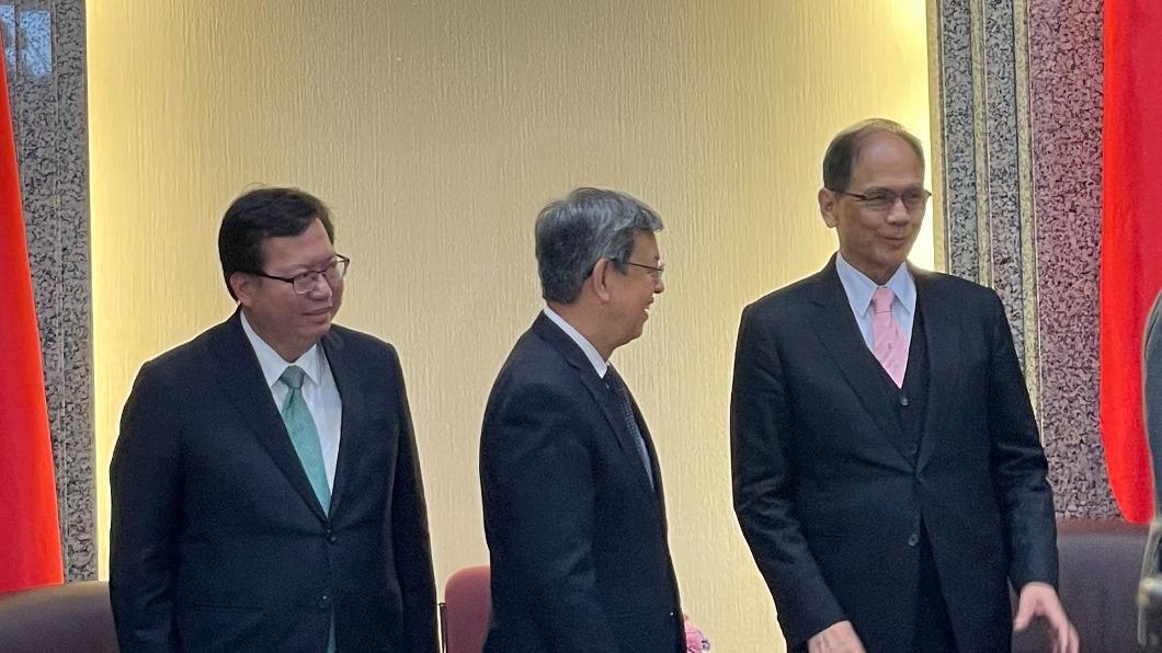 新任行政院長陳建仁、副院長鄭文燦今(31日)下午拜會立法院長游錫堃。(圖/吳紹瑜攝)