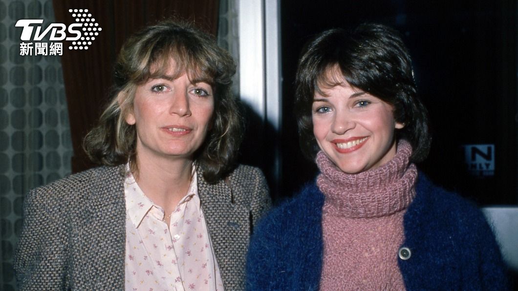 辛蒂威廉斯(右)出演《Laverne & Shirley》打開知名度。(圖/達志影像美聯社)