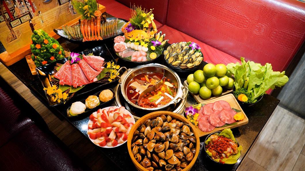 燒肉火鍋身分證中2碼、名字對4字 升級鮑魚吃到飽