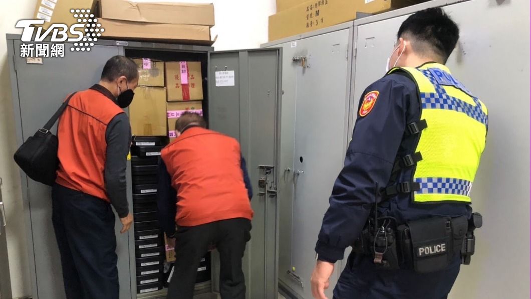 民眾狂拜廟走春!香油錢達兩千萬 廟方託警護鈔存槍械室