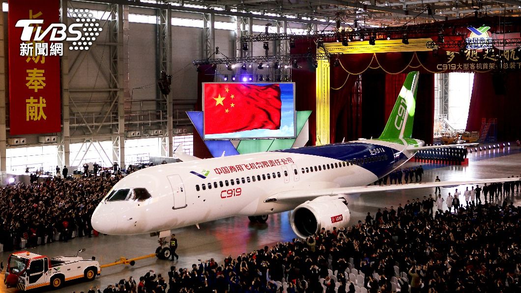 央視炫耀C919首飛卻置入空巴起飛畫面　遭網友狠酸