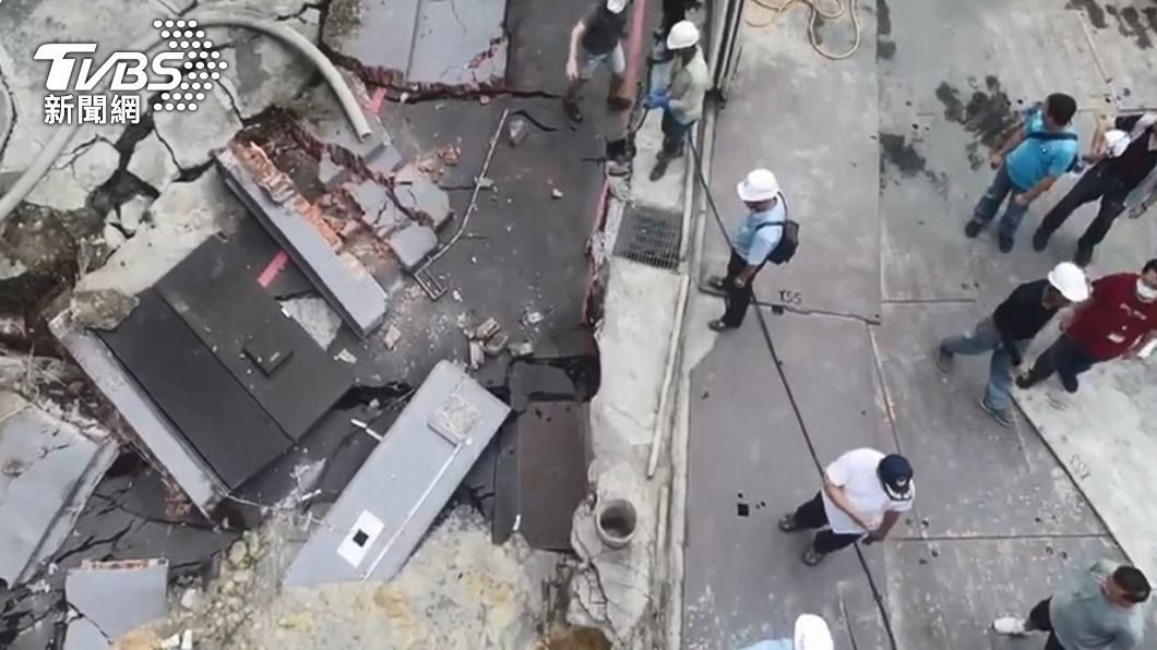 兩年前同處地點也因為施工造成地基下陷。(圖/TVBS資料畫面)