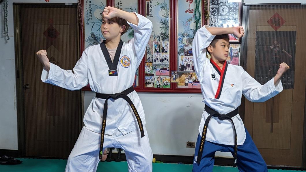 求認識!「理想混蛋」雞丁向帥表弟學拳 網敲碗:當演唱會嘉賓