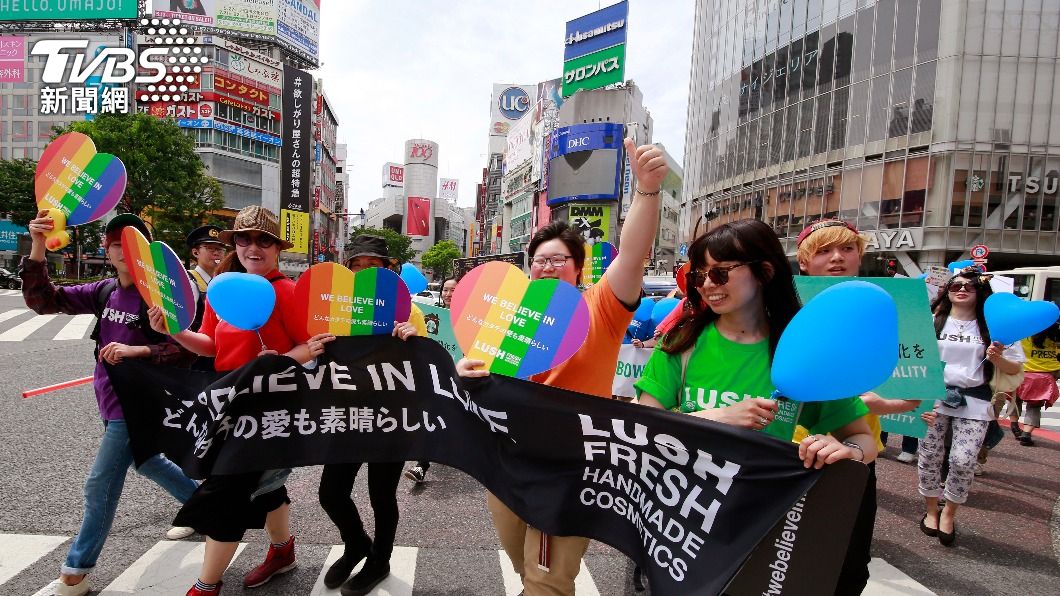 疫情前，在東京澀谷街頭舉辦的支持同婚遊行。（圖／達志影像美聯社）
