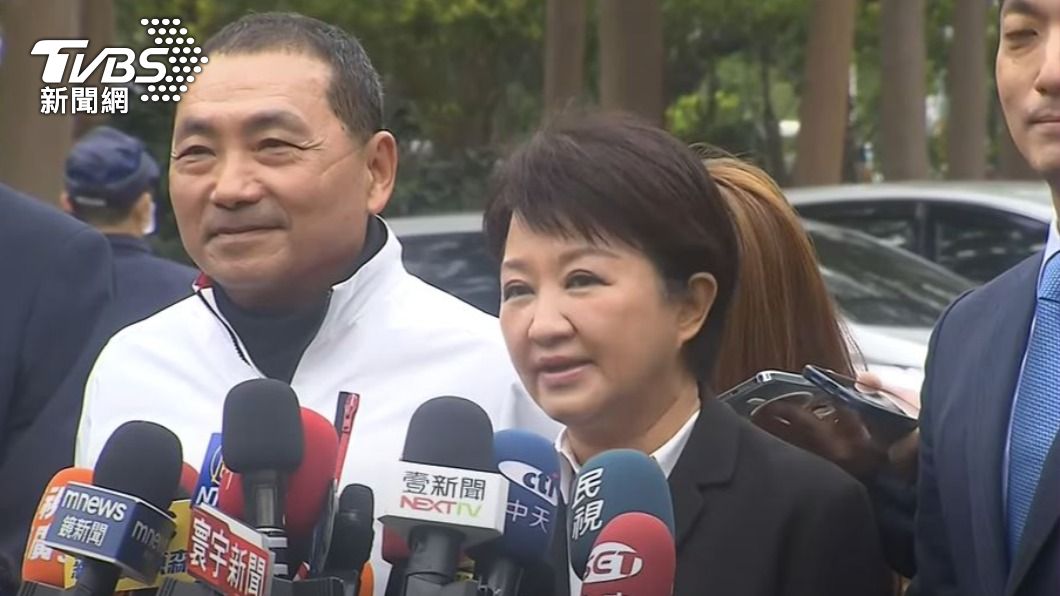 籤詩中所說的金雞,指的盧秀燕,還是屬雞的侯友宜?(圖/TVBS資料畫面)