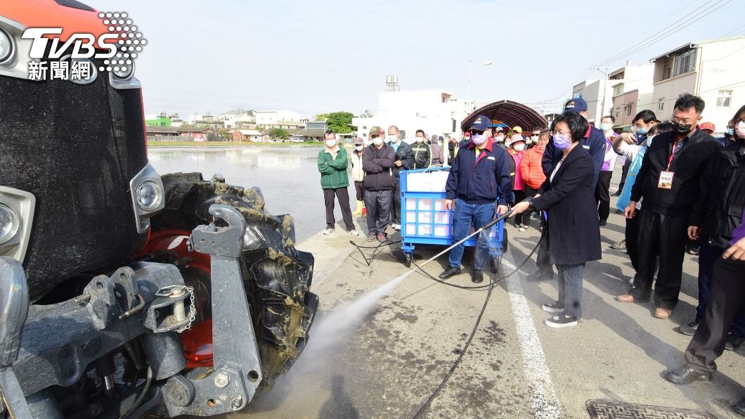 農忙期間 農機落土汙染路面 可開罰1200-6000