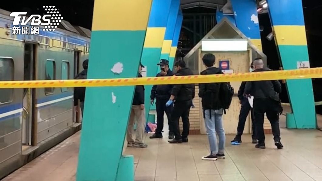 「有人落軌」! 區間車進站民眾大喊 一男當場被車底壓死