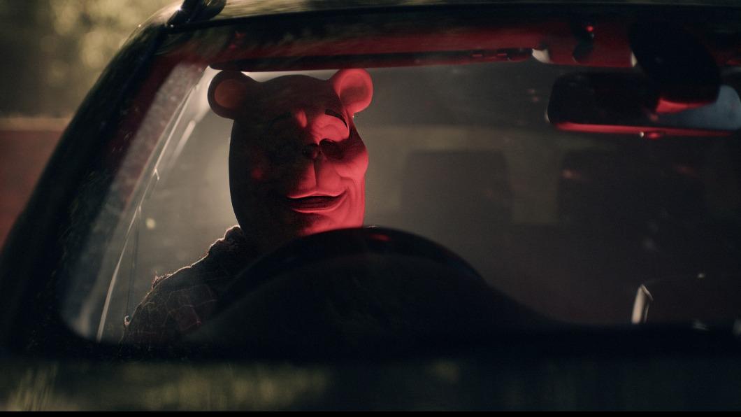 摧毀回憶!血腥版《小熊維尼》3月台映 登年度期待片亞軍
